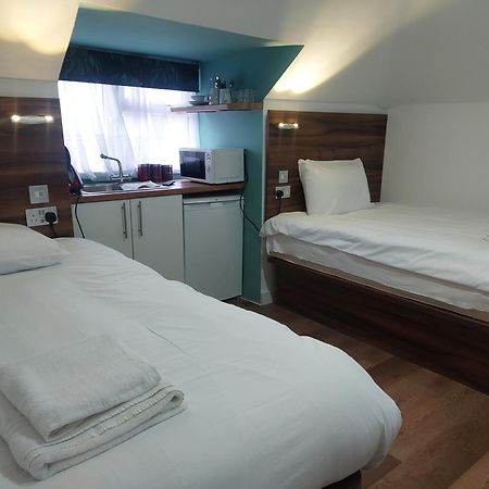 Heathrow-Windsor Guest House Слау Екстер'єр фото