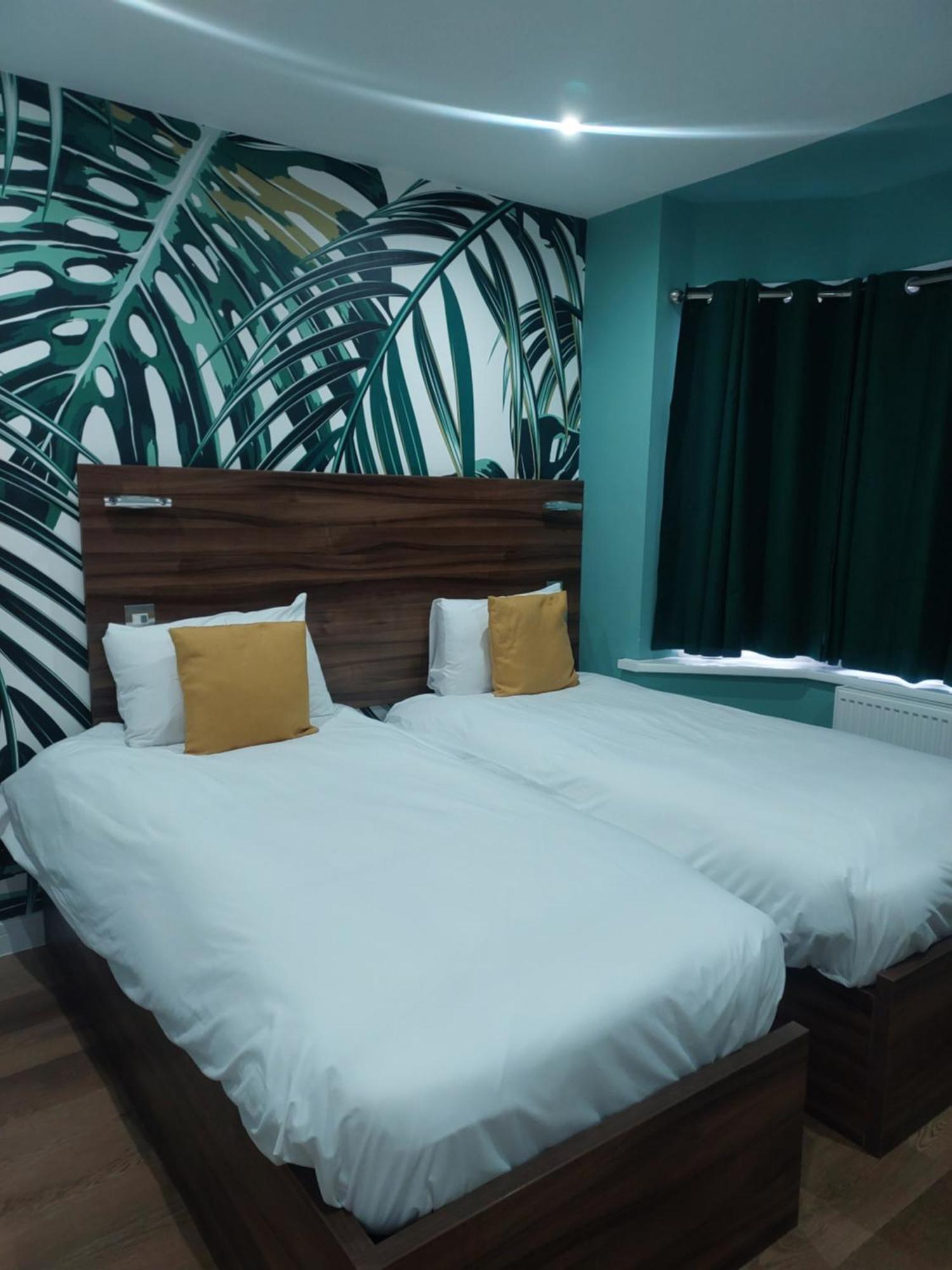 Heathrow-Windsor Guest House Слау Екстер'єр фото