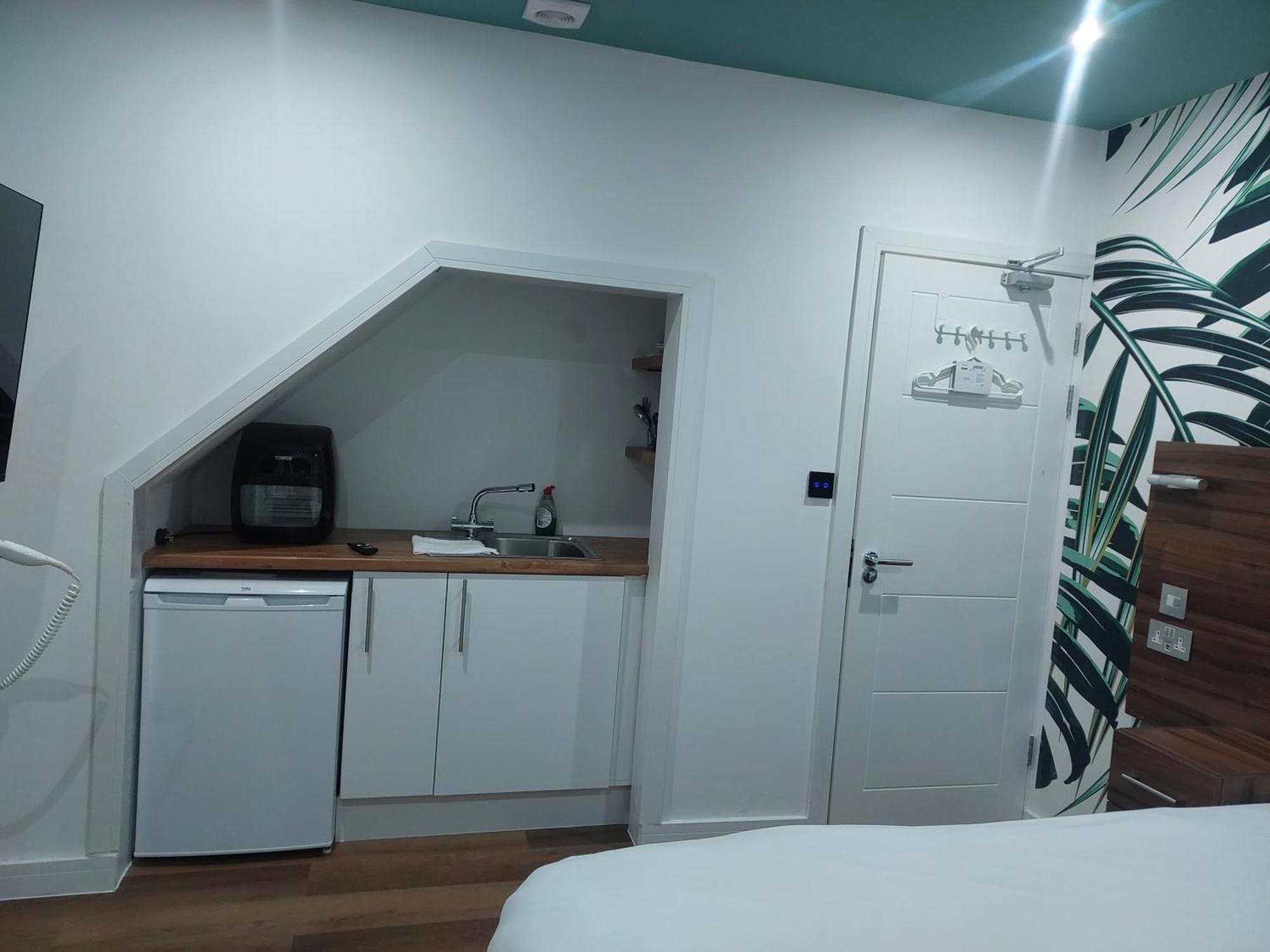 Heathrow-Windsor Guest House Слау Екстер'єр фото