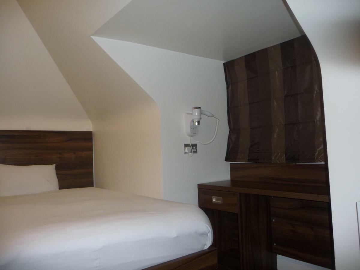 Heathrow-Windsor Guest House Слау Екстер'єр фото