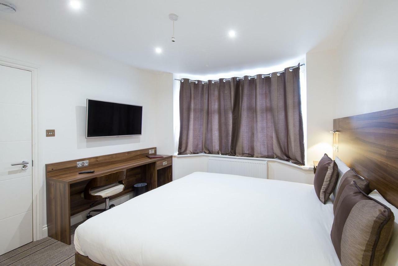 Heathrow-Windsor Guest House Слау Екстер'єр фото