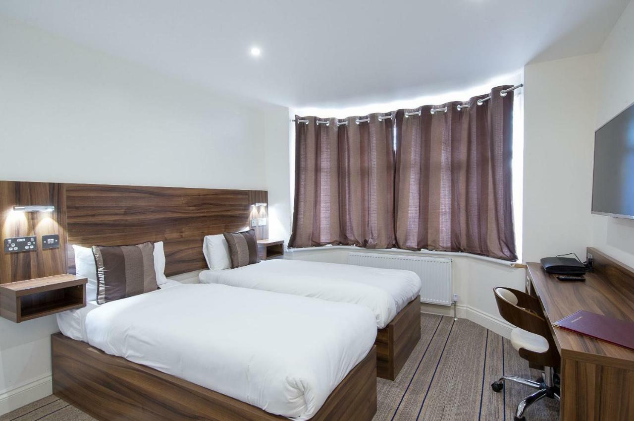Heathrow-Windsor Guest House Слау Екстер'єр фото