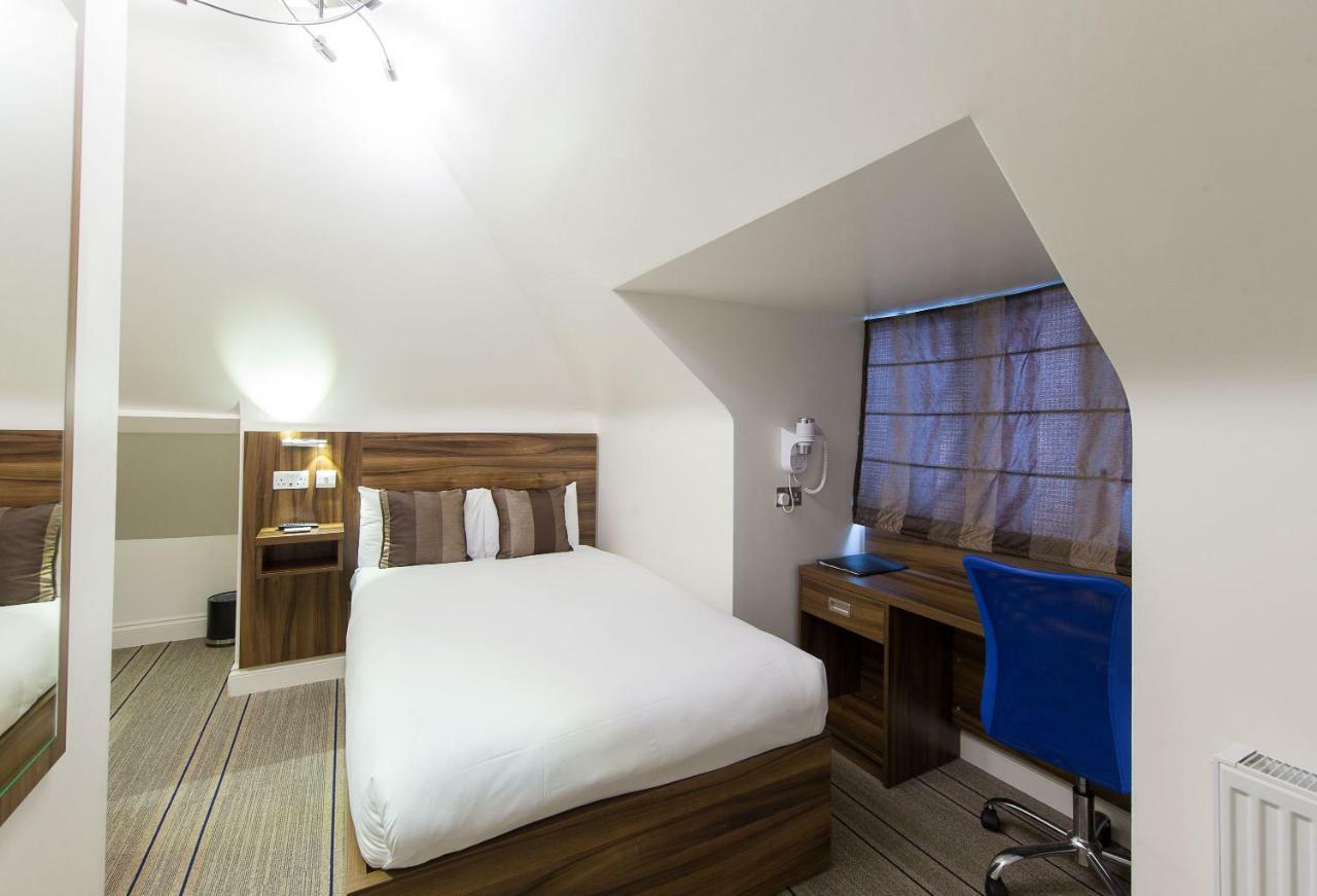 Heathrow-Windsor Guest House Слау Екстер'єр фото