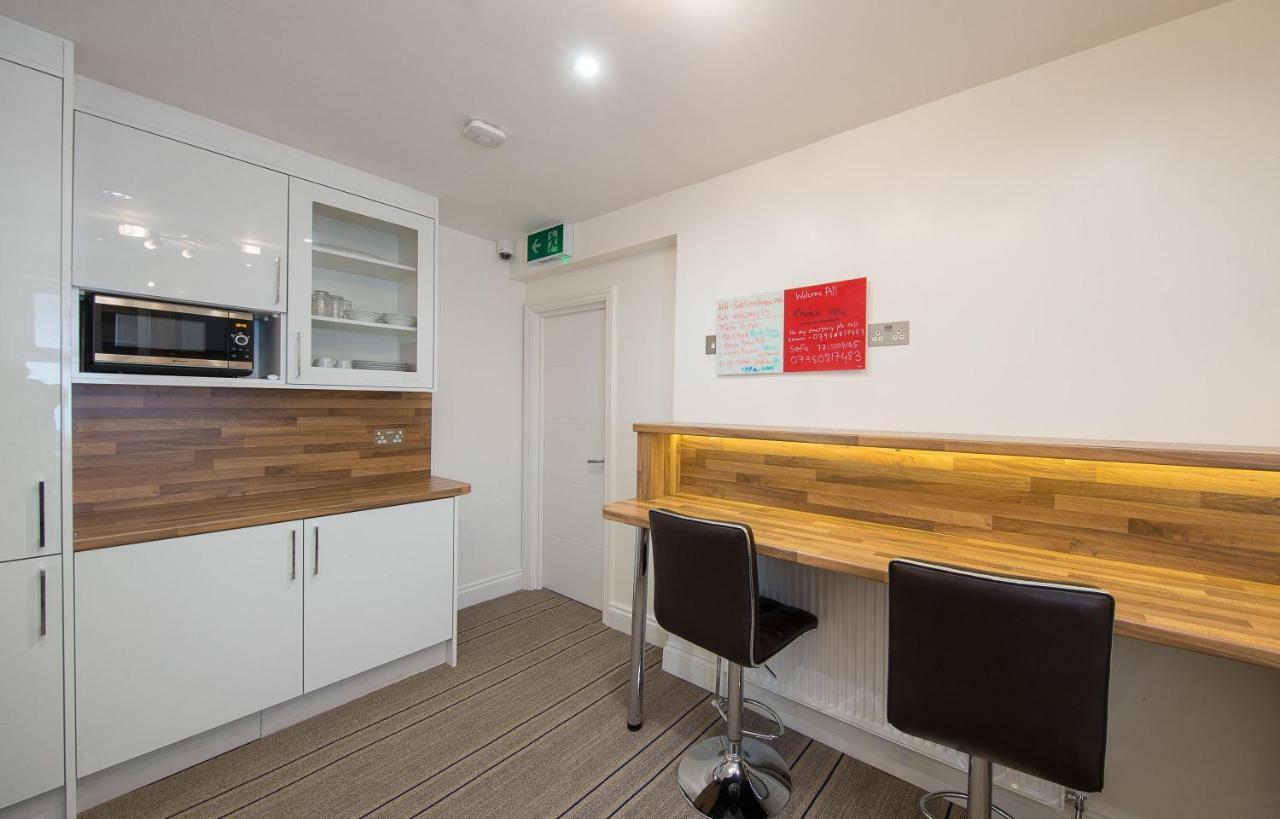 Heathrow-Windsor Guest House Слау Екстер'єр фото