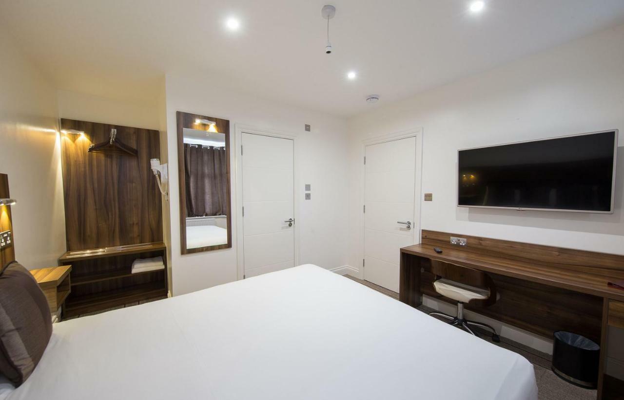 Heathrow-Windsor Guest House Слау Екстер'єр фото
